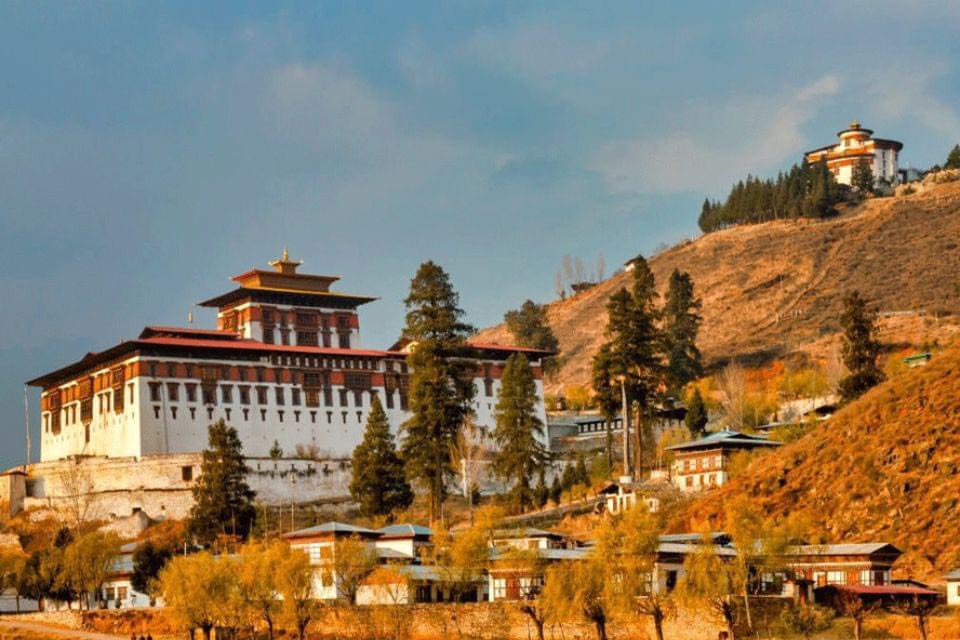 TOUR DU LỊCH ĐẶC BIỆT TỚI BHUTAN 6 NGÀY 5 ĐÊM KHÁM PHÁ VƯƠNG QUỐC NHỎ BÉ BÌNH YÊN TĨNH LẶNG TRÊN DÃY HIMALAYA BÍ ẨN HÙNG VĨ KHỞI HÀNH TỪ CẢ 2 ĐẦU HÀ NỘI VÀ TP HỒ CHÍ MINH (SÀI GÒN)